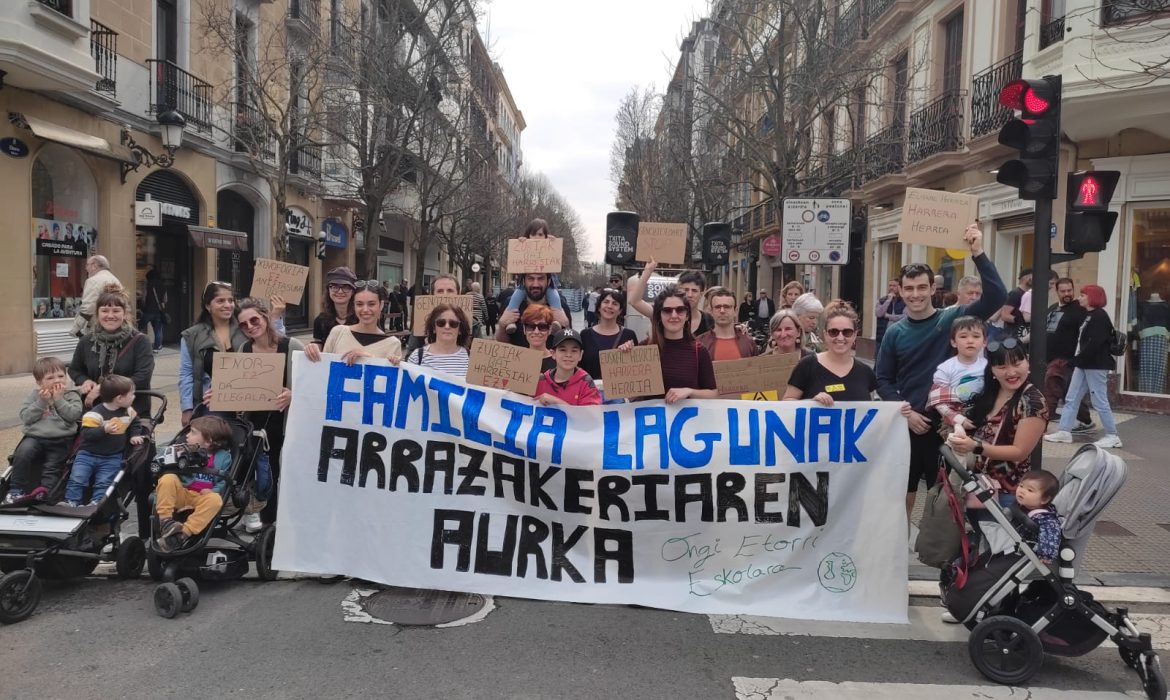 Arrazakeriaren aurkako martxa