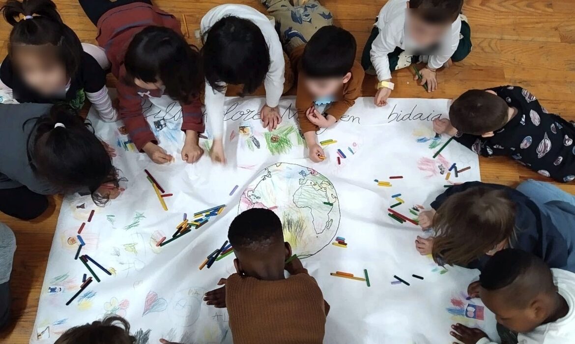 Mila Kolore programaren laugarren edizioa eskoletan